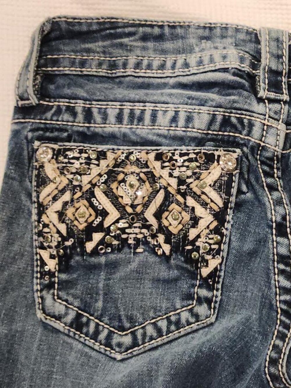 Miss Me Signature Boot Jeans | Native American Design | Size 25" x 30"